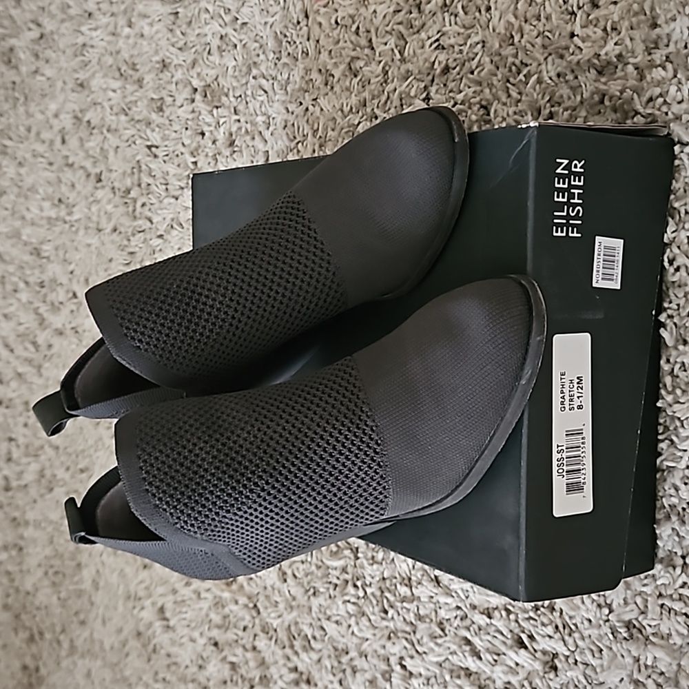 Eileen Fisher bootie